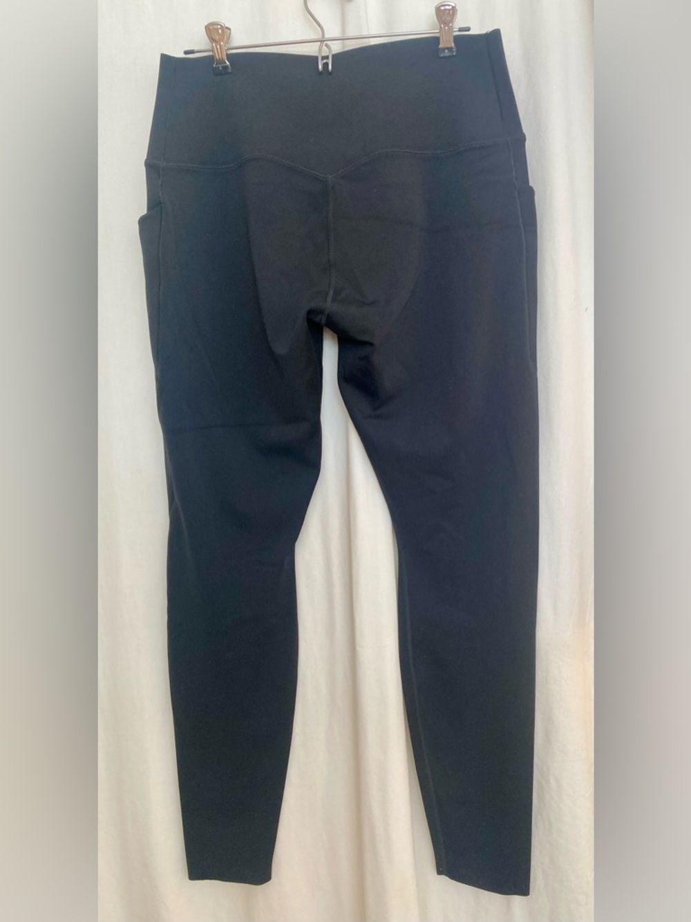 Nike Black Pocketed High-Waist Leggings Size XL - Picture 5 of 8